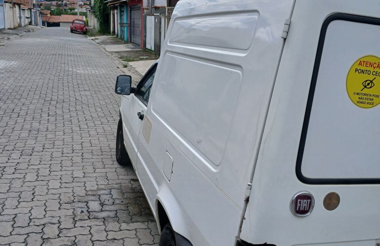 Fiat Fiorino Furgão 1.3 (Flex) - Foto #8