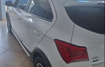 Chevrolet Onix 1.4 Activ SPE/4 (Aut) - Foto #3