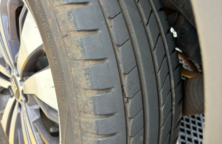 Fiat Toro 1.3 T270 Volcano (Aut) - Foto #4
