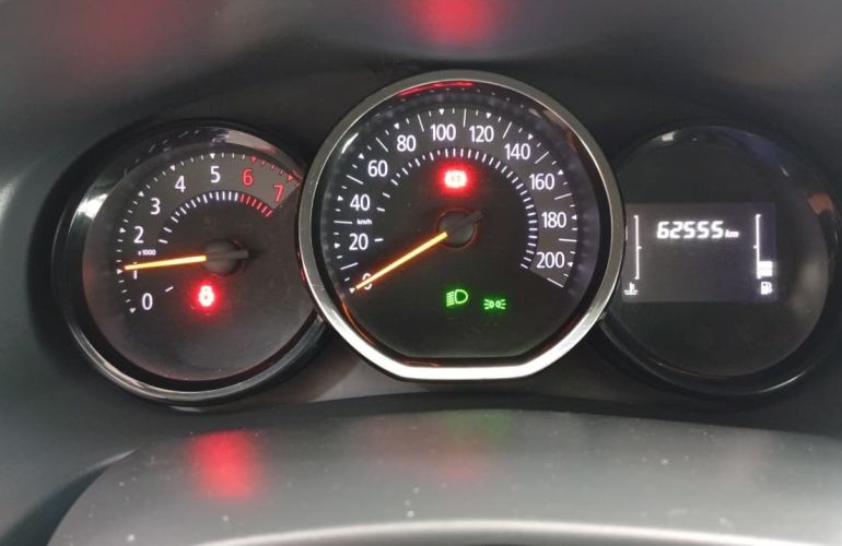 Renault Logan 1.0 Zen - Foto #3