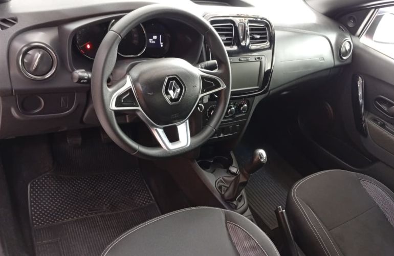 Renault Logan 1.0 Zen - Foto #9