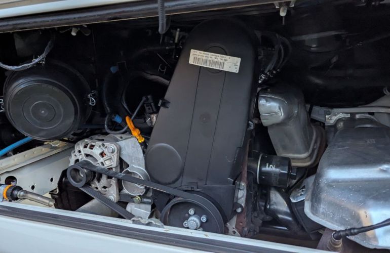Volkswagen Kombi Standard 1.4 (Flex) - Foto #2