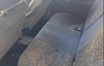 Chevrolet Corsa Sedan GL 1.6 MPFi - Foto #5