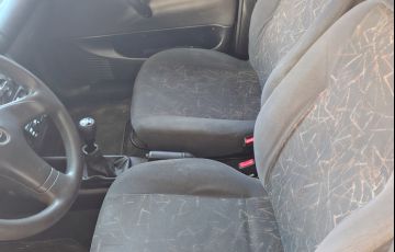 Chevrolet Corsa Sedan GL 1.6 MPFi - Foto #9