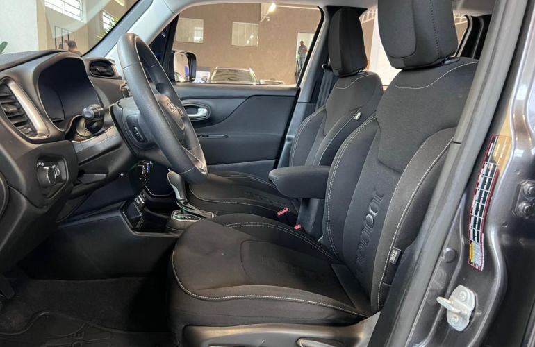 Jeep Renegade 1.3 T270 Turbo Sport - Foto #4