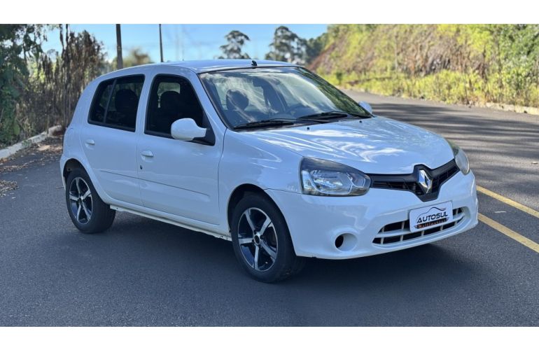 Renault Clio 1.0 16V (flex) 2p - Foto #2