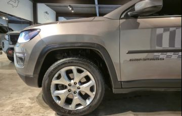 Jeep Compass 2.0 16V Longitude 4x4 - Foto #4