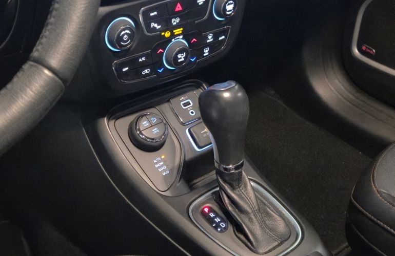 Jeep Compass 2.0 16V Longitude 4x4 - Foto #9