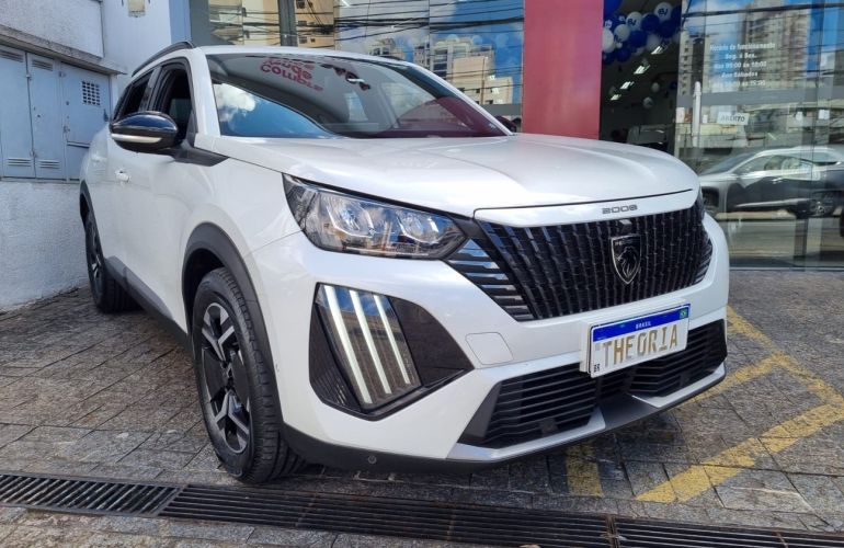 Peugeot 2008 1.0 Turbo 200 Allure - Foto #3
