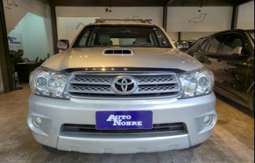 Toyota Hilux Sw4 3.0 Srv 4x4 7 Lugares 16V Turbo Intercooler - Foto #2