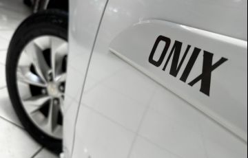 Chevrolet Onix 1.0 Plus Lt - Foto #5