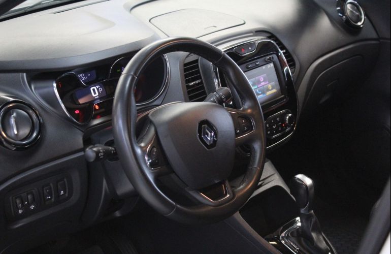 Renault Captur 2.0 16V Intense - Foto #3