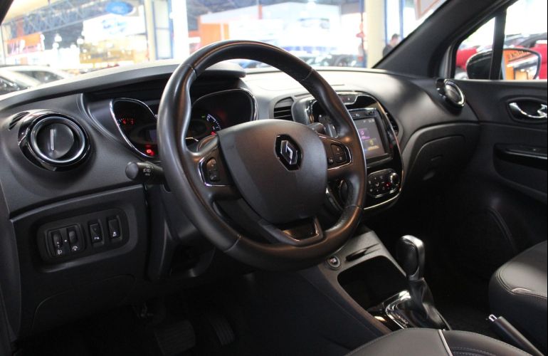Renault Captur 2.0 16V Intense - Foto #4