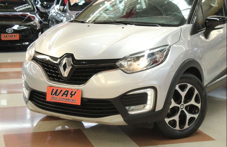 Renault Captur 2.0 16V Intense - Foto #5