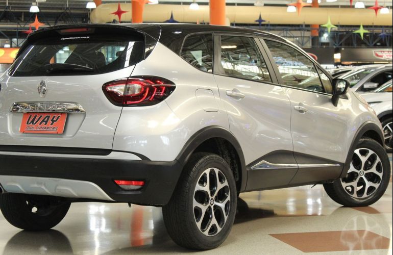 Renault Captur 2.0 16V Intense - Foto #6