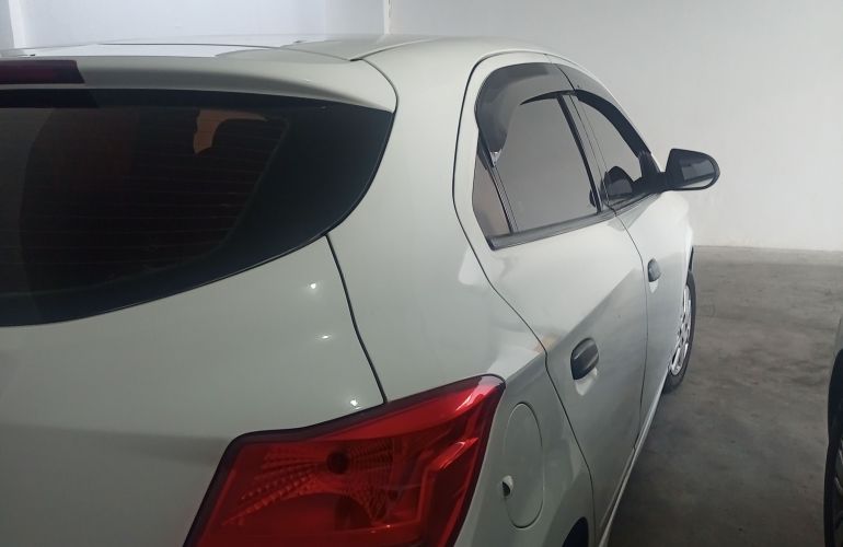 Chevrolet Onix 1.0 Joy SPE/4 - Foto #2