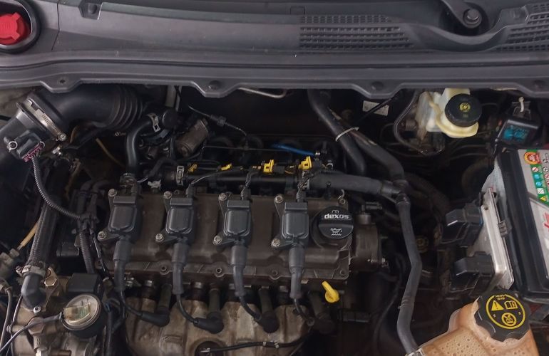 Chevrolet Onix 1.0 Joy SPE/4 - Foto #7