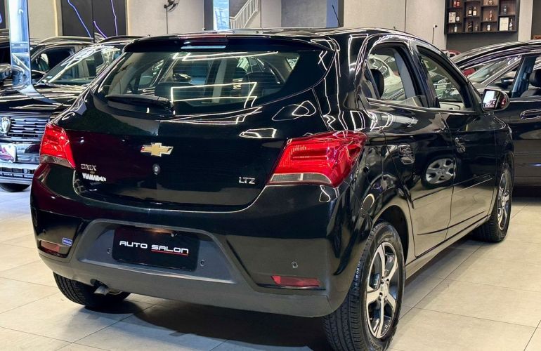Chevrolet Onix 1.4 MPFi LTZ 8v - Foto #4