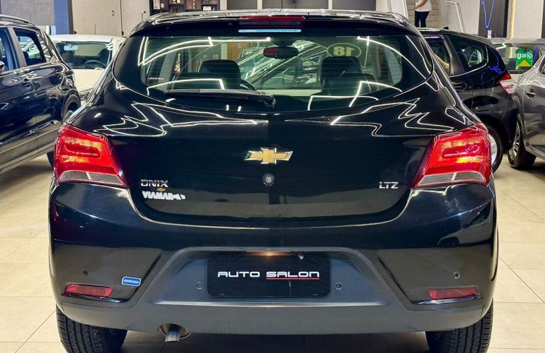 Chevrolet Onix 1.4 MPFi LTZ 8v - Foto #5