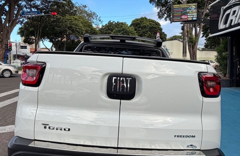 Fiat Toro 1.8 16V Evo Freedom - Foto #6