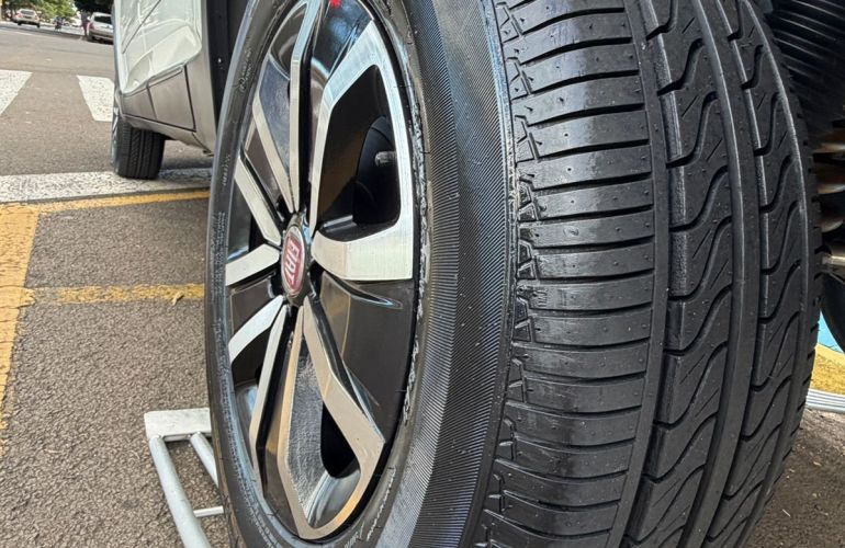 Fiat Toro 1.8 16V Evo Freedom - Foto #8