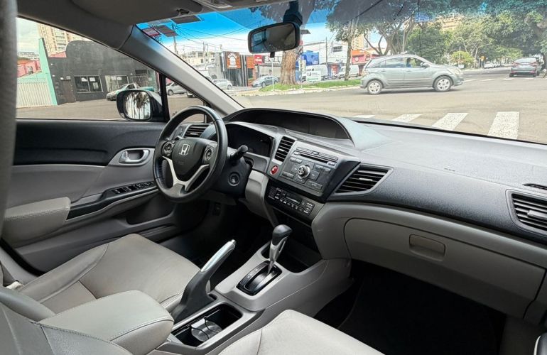Honda Civic 2.0 LXR 16v - Foto #7