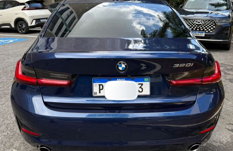 BMW 320i Sport - Foto #3