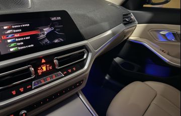 BMW 320i Sport - Foto #5