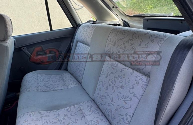 Volkswagen Gol 1.0 Mi 8V G.iv - Foto #9
