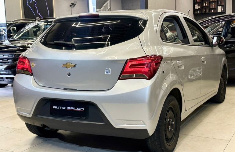 Chevrolet Onix 1.0 MPFi LT 8v - Foto #4