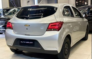 Chevrolet Onix 1.0 MPFi LT 8v - Foto #4