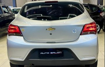 Chevrolet Onix 1.0 MPFi LT 8v - Foto #5