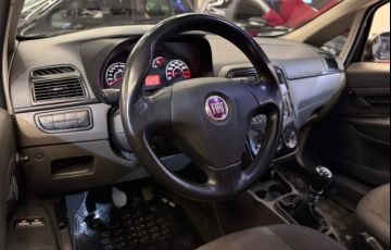 Fiat Punto 1.4 Attractive 8v - Foto #7