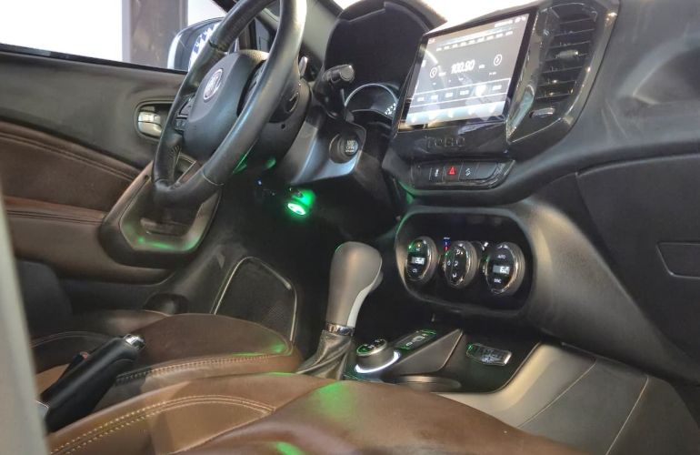 Fiat Toro 2.0 16V Turbo Ranch 4WD At9 - Foto #8