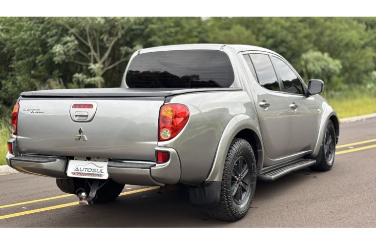 Mitsubishi L200 Triton 2.4 HLS Chrome Edition (Flex) - Foto #3