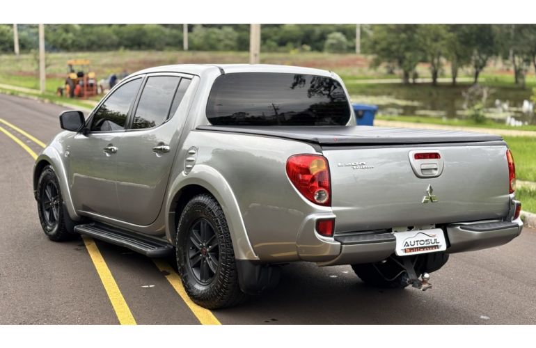 Mitsubishi L200 Triton 2.4 HLS Chrome Edition (Flex) - Foto #4