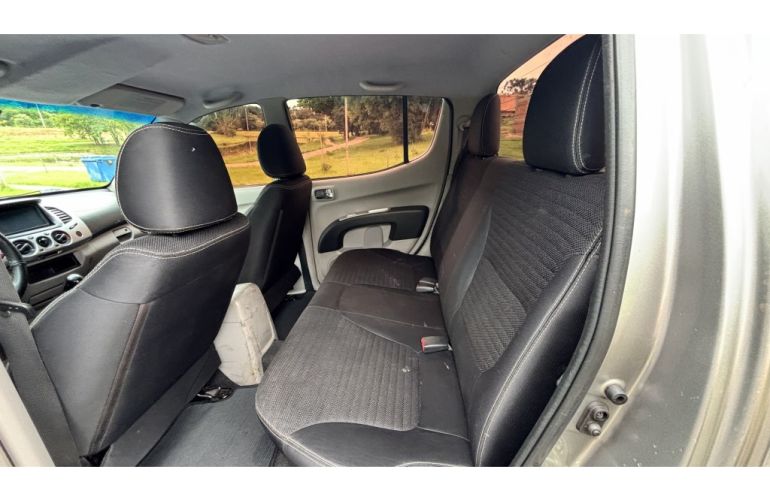 Mitsubishi L200 Triton 2.4 HLS Chrome Edition (Flex) - Foto #7