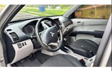 Mitsubishi L200 Triton 2.4 HLS Chrome Edition (Flex) - Foto #9