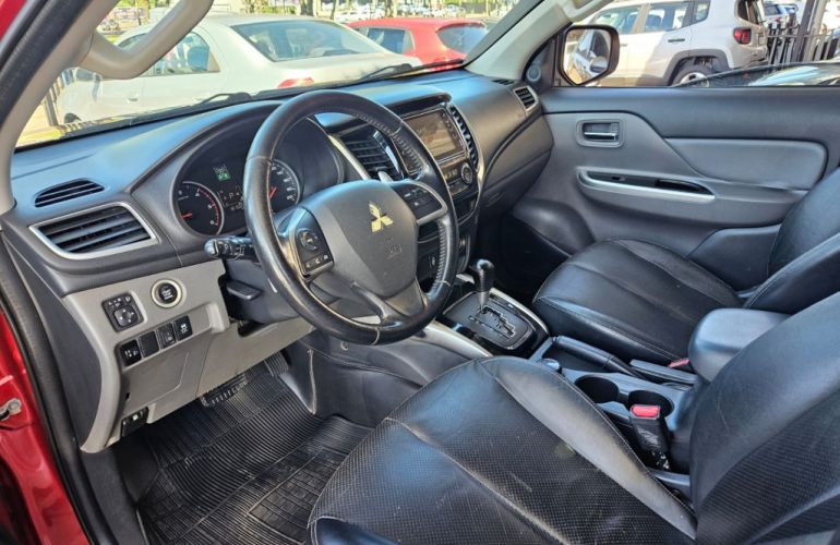 Mitsubishi L200 Triton Sport 2.4 TD HPE 4WD (Aut) - Foto #5