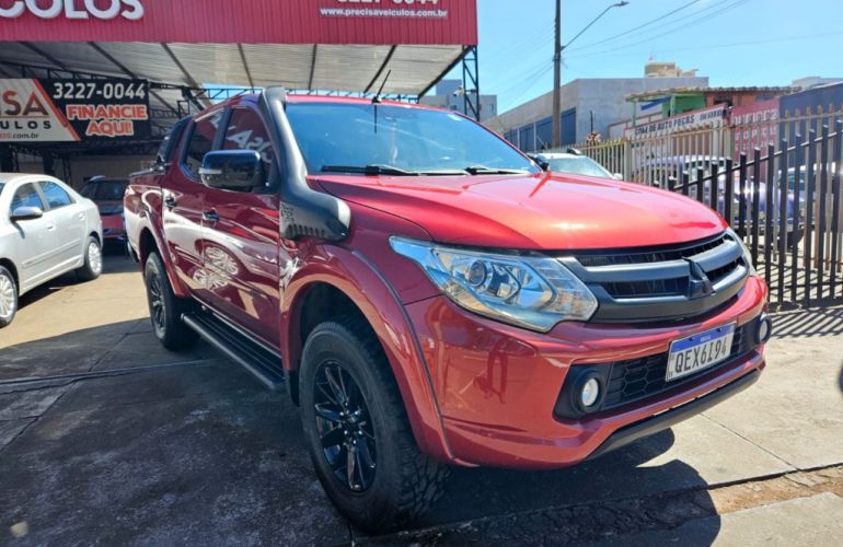 Mitsubishi L200 Triton Sport 2.4 TD HPE 4WD (Aut) - Foto #6