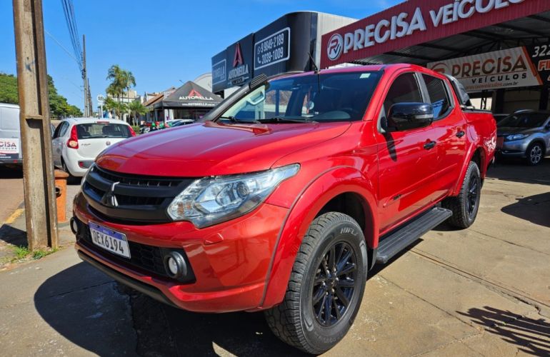 Mitsubishi L200 Triton Sport 2.4 TD HPE 4WD (Aut) - Foto #8