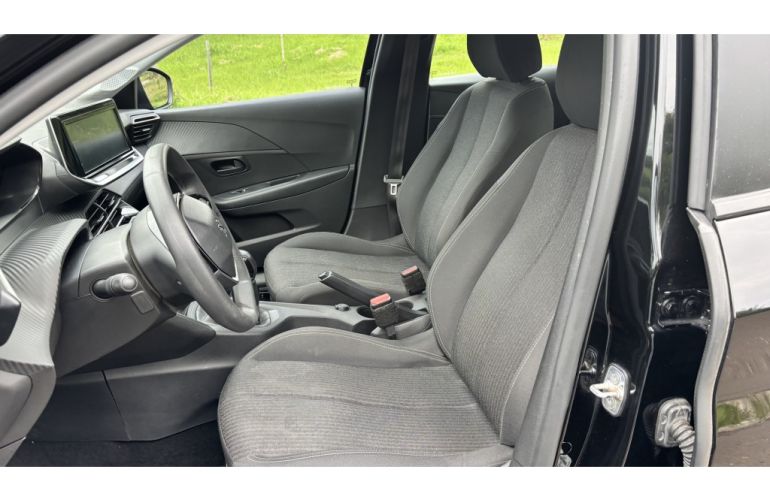 Peugeot 208 1.0 Like - Foto #10