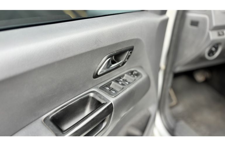 Volkswagen Amarok 2.0 CD 4x4 TDi Highline (Aut) - Foto #10