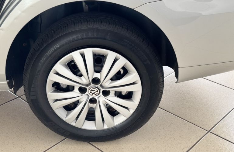 Volkswagen Voyage Trend 1.6 (Flex) - Foto #9