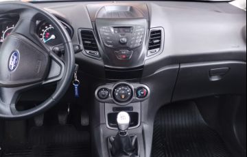 Ford Fiesta 1.6 SE (Aut) - Foto #6