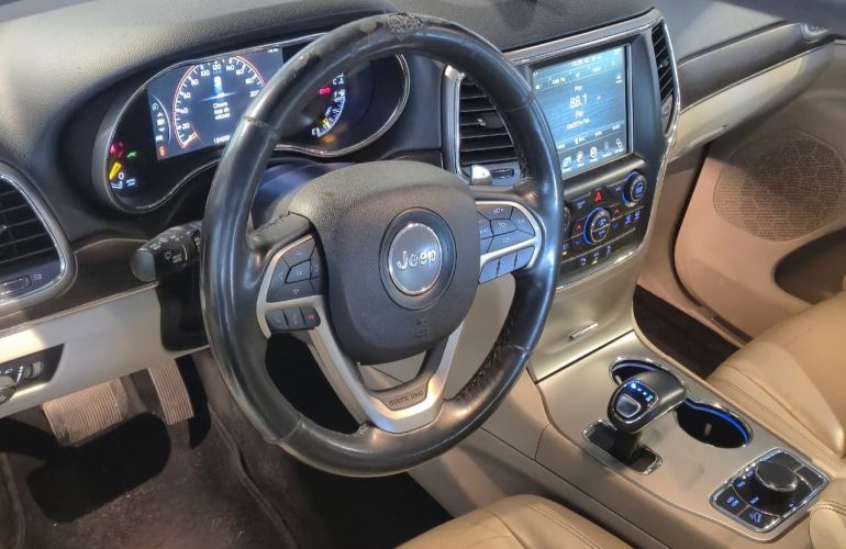 Jeep Grand Cherokee 3.0 Limited 4x4 V6 24v Turbo - Foto #6