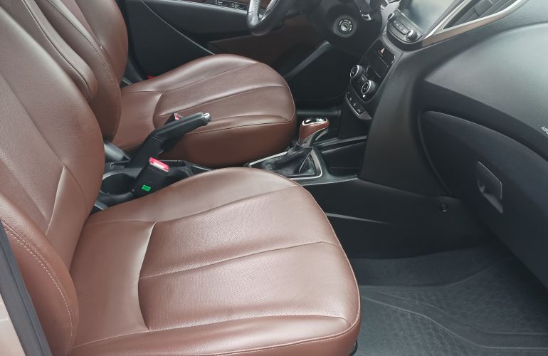 Hyundai HB20X Premium 1.6 (Aut) - Foto #4