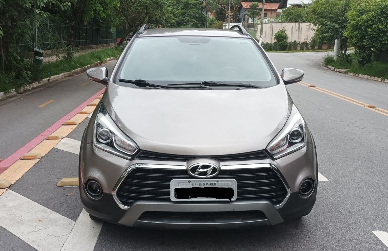 Hyundai HB20X Premium 1.6 (Aut) - Foto #8