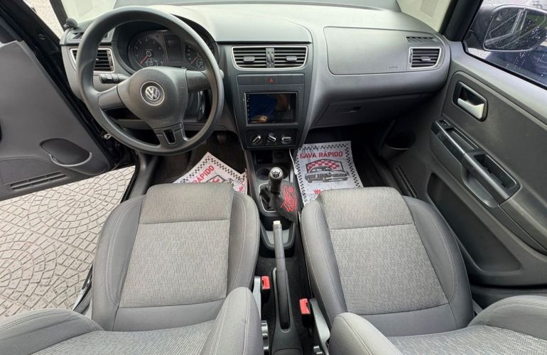 Volkswagen Fox 1.6 Mi 8v - Foto #7