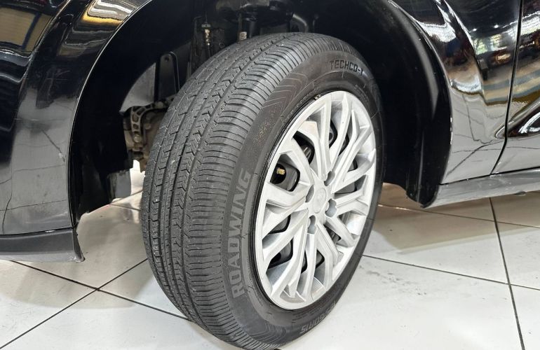 Fiat Argo 1.0 Firefly Drive - Foto #5